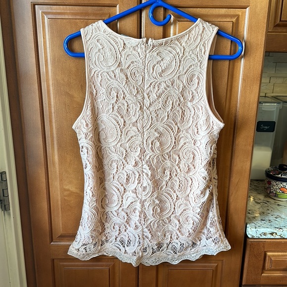 Adrianna Papell Blush colored top - Picture 5 of 6